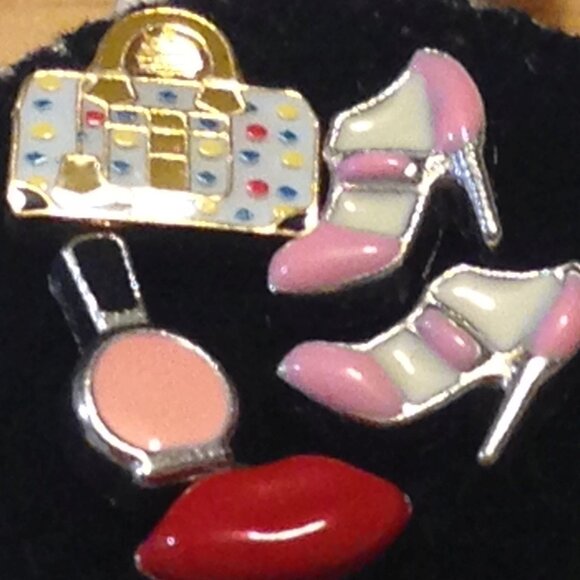 Floating Jewelry Charms, miniatures for floating jewelry lockets - Picture 1 of 2